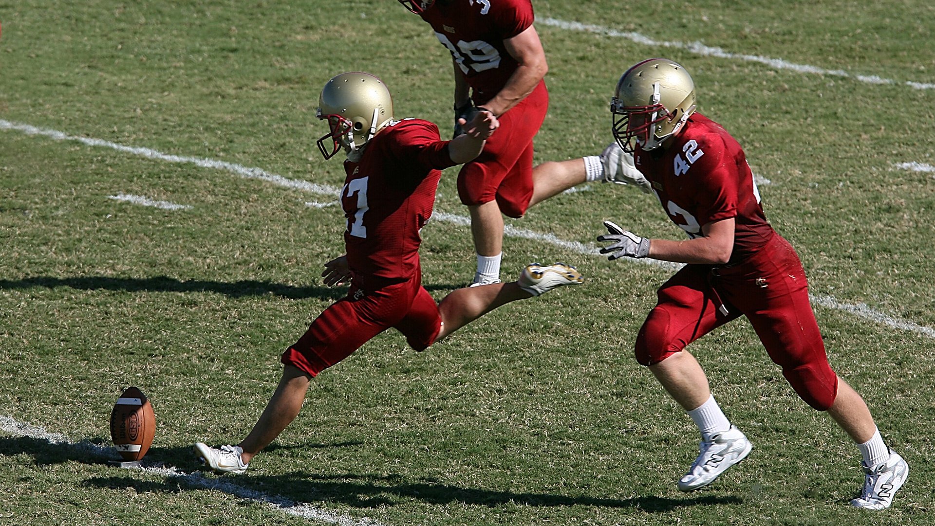 九游体育网址-_热爱无悔：运动员面对伤痛的坚持与拼搏_，热爱运动员认亲是哪一集